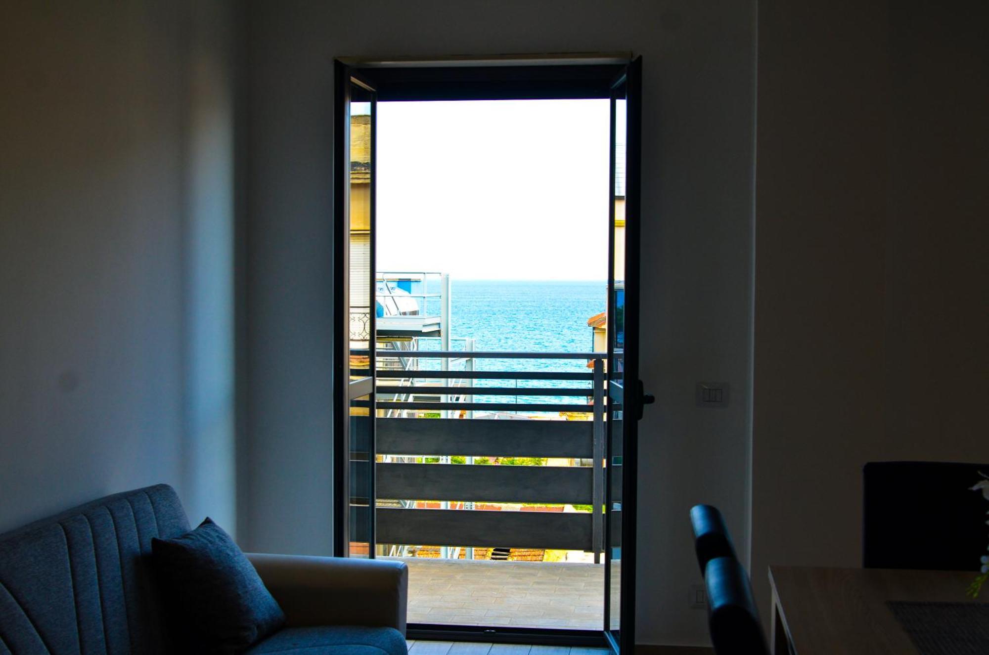 Appartamento Siderno sul mare trilocale Esterno foto